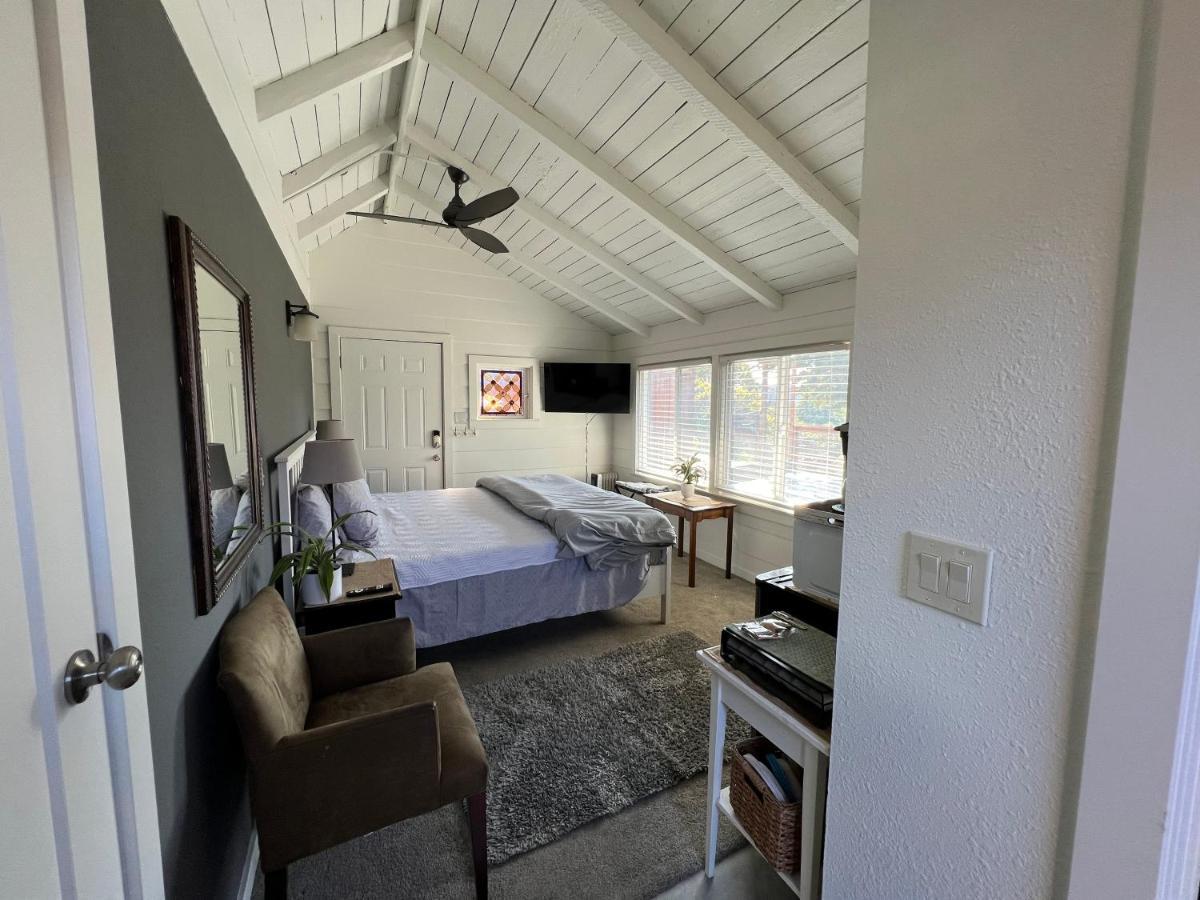 The Midtown Cottage- W/ Private Entrance And Views Santa Cruz Esterno foto